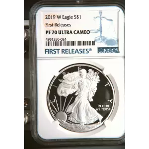 2019 W First Releases ULTRA CAMEO (2)